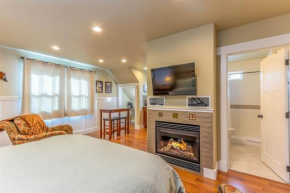 Cumberland Bungalow walking distance to downtown